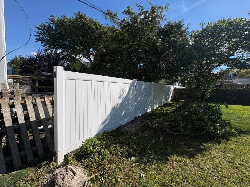 Vinyl Fencing in Methuen
